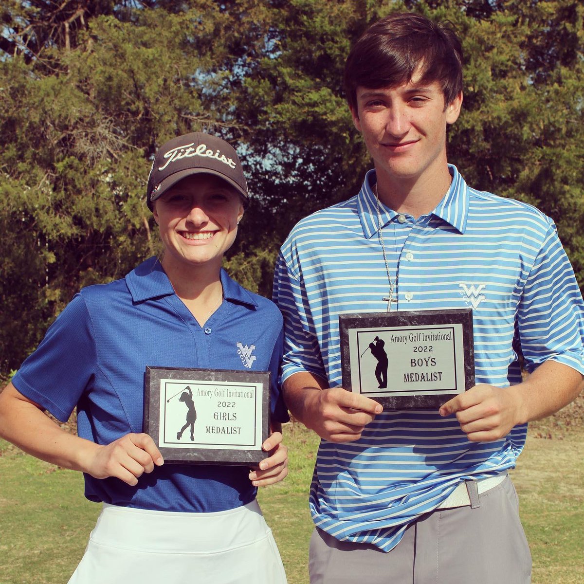 wv_golfteam's tweet photo. Great day on the course! Girls finished first as a team and the boys placed third! Sydney Epes and Brady Hill won first place medalist! Sydney with a 78 and Brady with a 75! #saladbar https://t.co/HoI8ohaPVc