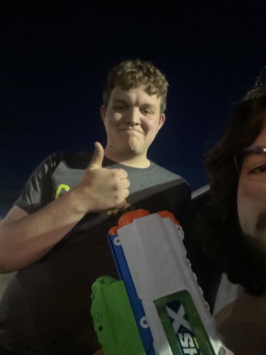 TagFuhs's tweet photo. freddy got jake!!! https://t.co/52CtiOsCjq