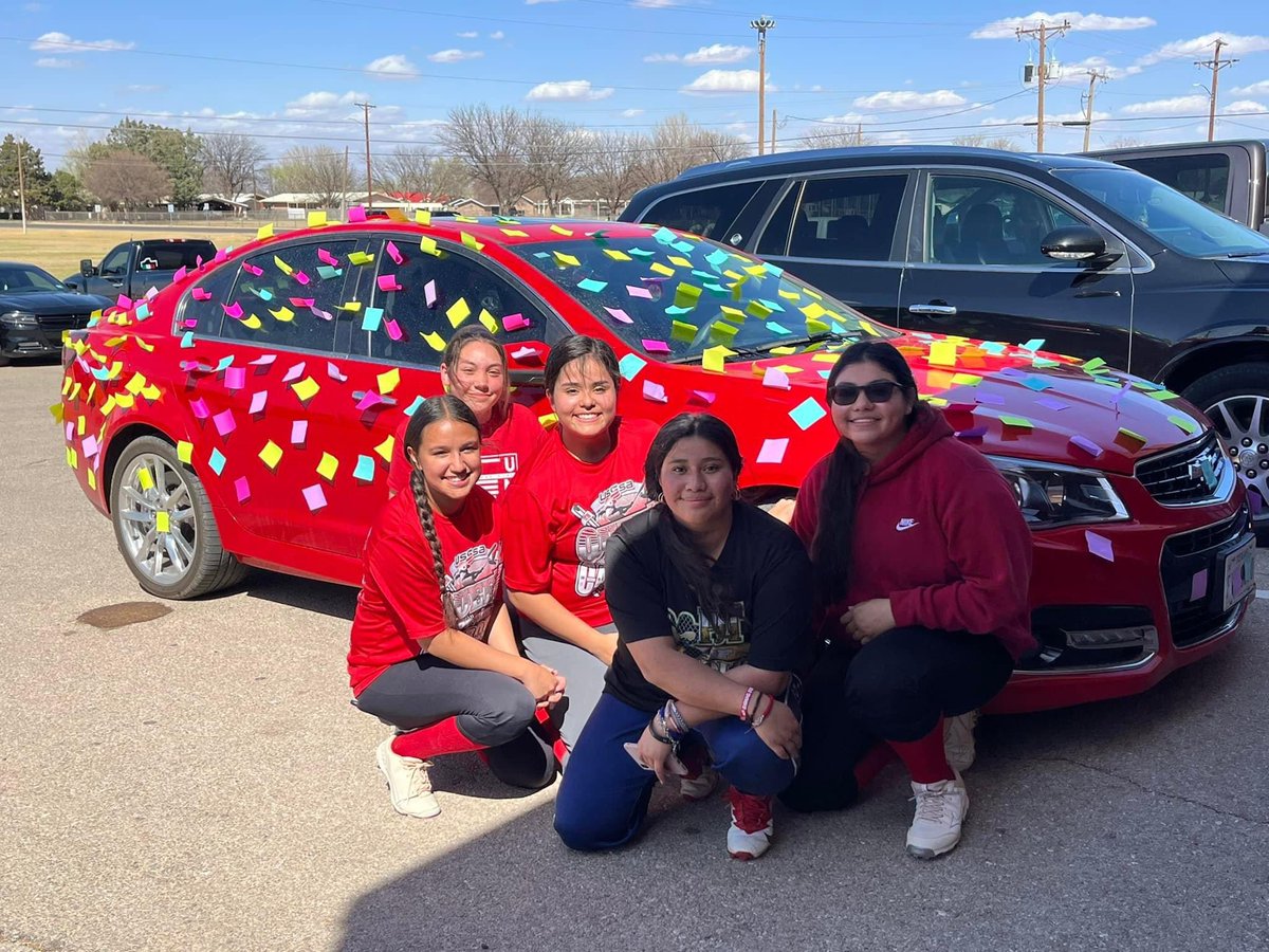 dcfillies's tweet photo. Some of the freshmen pranked Coach on April Fool’s Day. 😂🤣😂 https://t.co/CQbVHHQTFr