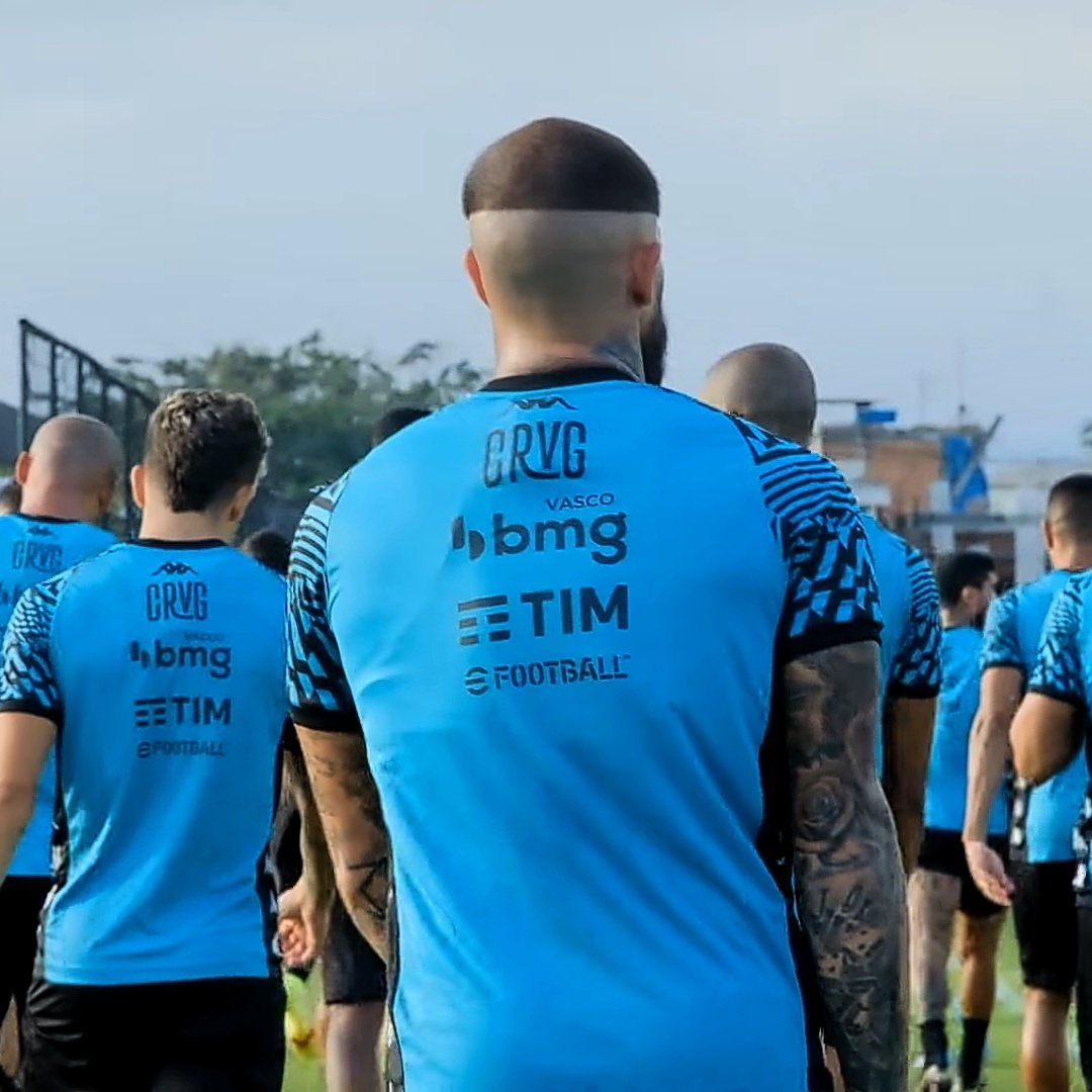 Vasco Colossal ✠ 11/45 tweet media