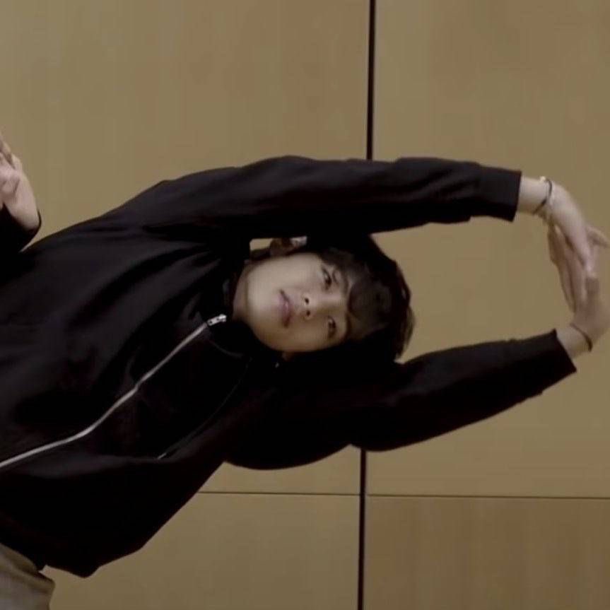 เช้าอันสดใสกับหัวใจพองโต วันนี้แตยองชาแนลพาพี่ๆออกกำลังกายค้าบ ทำตามหนูน้าแบบนิแล้วก็แบบนิ ฮึบๆ 👦🏻❕