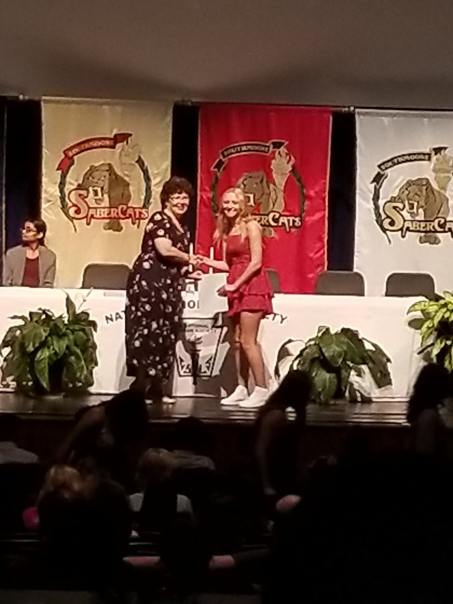 ADShip22's tweet photo. ✅National Honor Society https://t.co/q3rkuiPOcS