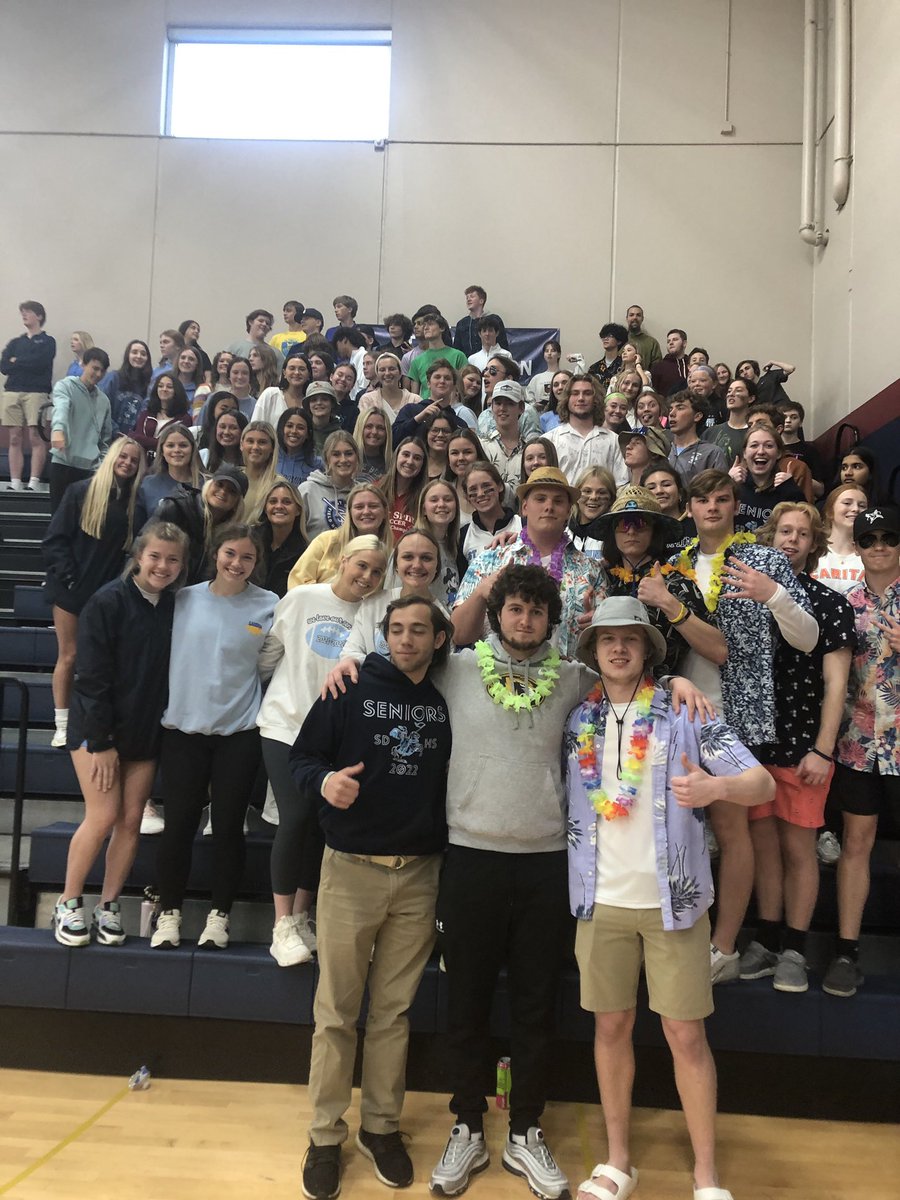Crusaders came out strong for #HouseNight at <a href="/DominicBoysVB/">Dominic Boys Vball</a> game tonight! #sixhousesonehome <a href="/SDHSGaudium/">House Gaudium</a> <a href="/SDHSDignitas/">⚫️HOUSE DIGNITAS⚫️</a> <a href="/SDHSCaritas/">SDHS CARITAS</a> <a href="/SDHSGratia/">HOUSE GRATIA</a> <a href="/Temperentia1/">Temperentia</a> <a href="/HouseVirtus/">HOUSE VIRTUS.</a>