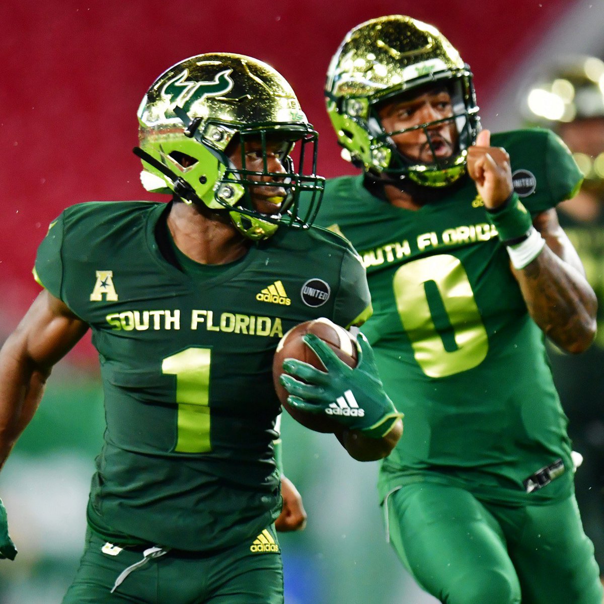 Blessed to receive an offer from <a href="/USFFootball/">USF Football</a> <a href="/CoachBahler/">Coach Will Bahler</a> <a href="/MadCoFball/">Madison County Cowboys Football✭</a> <a href="/JukeNJive65/">Price Harris</a> @_Robert_Arthur 💚🤘💚