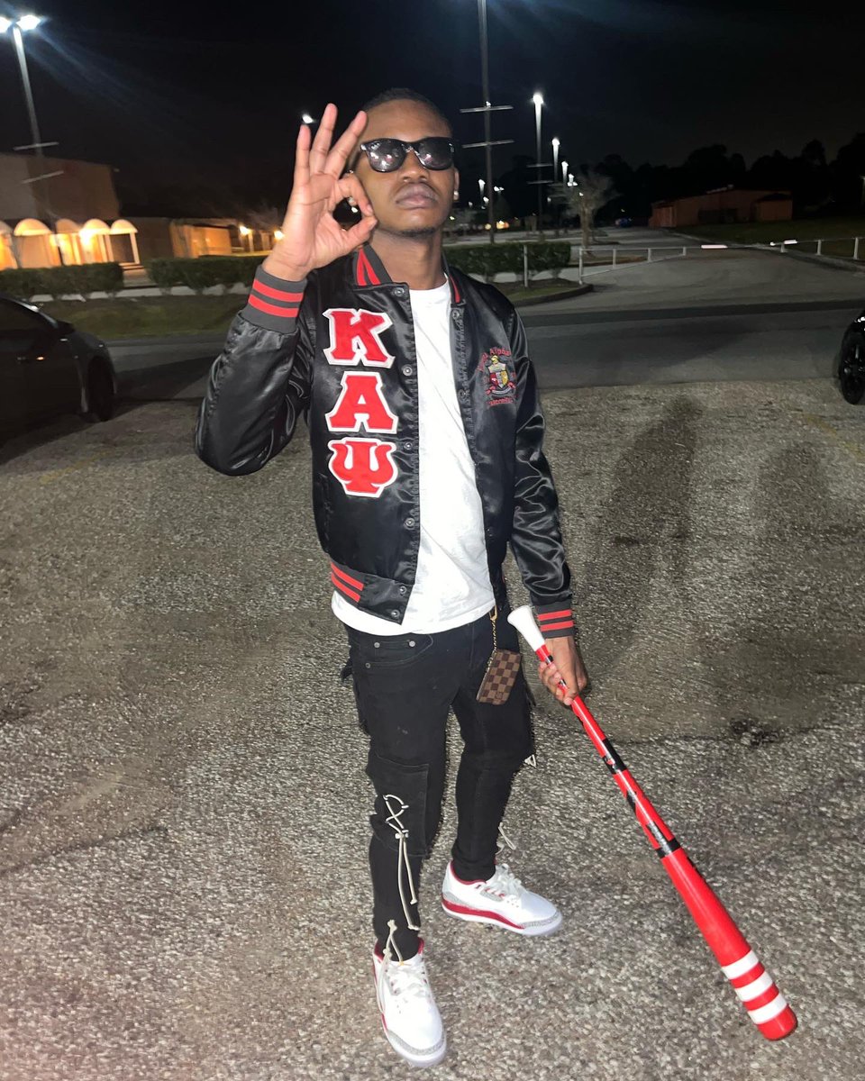 swipamarcus44's tweet photo. “You Playas will never know what it takes to be Konfidential 💎”

4.K.P.O.K

Konfidential P1aya

#RaybanNUPE 
#AceKlub #SetThePaceKlub
#Spring22
#4in4out
#ZetaPsiMade https://t.co/G1vsbcRiaA