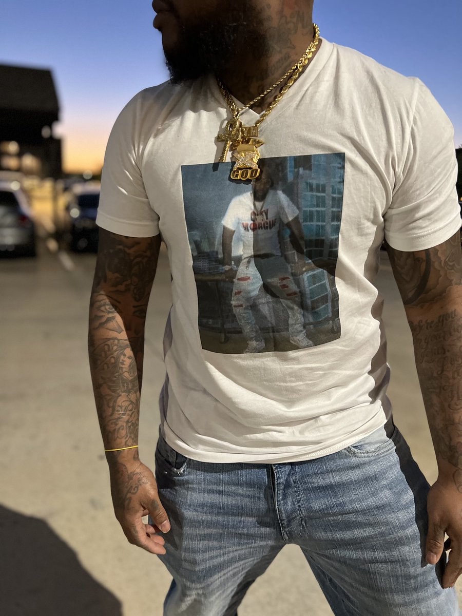 RackolmX's tweet photo. Ovo 8’s.. #LongLive3 https://t.co/MW25QKAkYw