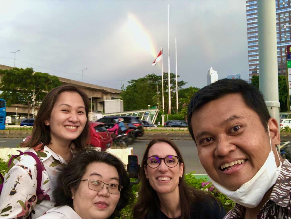 NadiaBCanada's tweet image. At the Canadian Embassy in #Jakarta, there is a smile at the end of every rainbow. #workingoutside with @CanEmbIndonesia