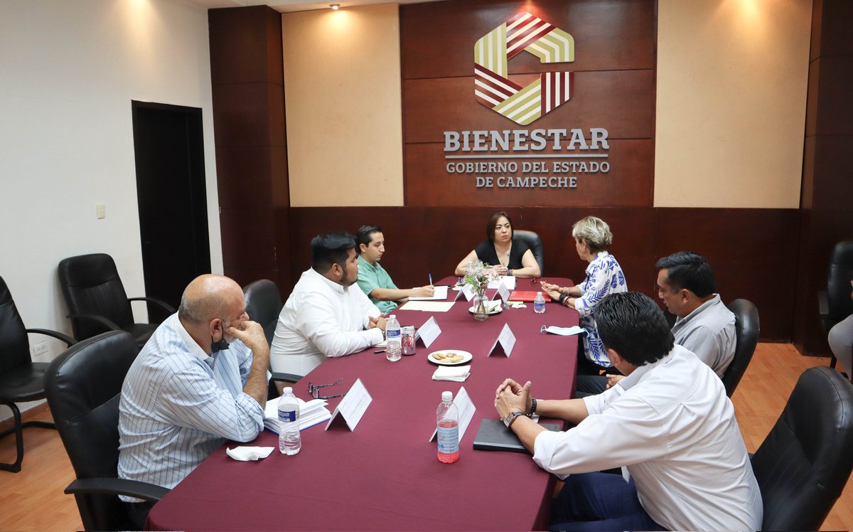 Bienestar_Camp's tweet photo. La titular de #Bienestar @XochitlMejiaO se reunió con titulares de los organismos descentralizados; del #IMEC, Vania Kelleher; #INDEFOS, José Guadalupe Guzmán Chí; #INDECAM, Francisco Menéndez Botanez; #INJUCAM, Luis Ángel Mex y la representación del Instituto de Cultura y Arte. https://t.co/D3hxOB70wU