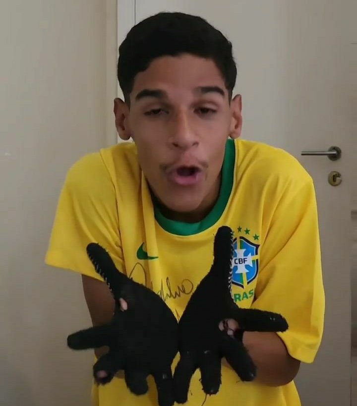 Pesgrau's tweet photo. Receba garai kskskskakakka https://t.co/DNzoldoxf9