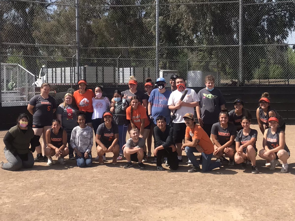 mercedhighsball's tweet photo. MHS🥎 hosted our annual Pacific club day on the diamond. I know these kiddo’s look forward to this and so do we.  Thank you again Pacific club 
#MHS🥎 #servantleadership #bebiggerthanthegame #we🧡pacificclub https://t.co/OKOFBtUh8o