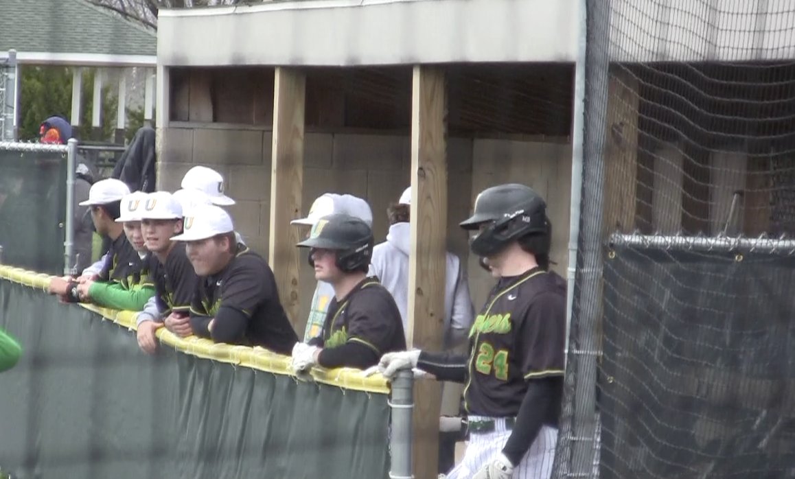 Channel1450com's tweet photo. U-High Bats Power Through The Wind As Pioneers Sweep Glenwood https://t.co/GAIcfGXLFp https://t.co/98Myg8UMyU
