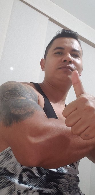 Masterbigdick25’s pics and videos