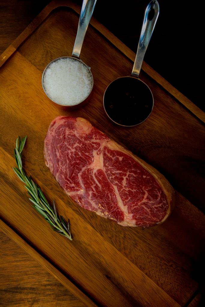 TheShackAsia's tweet photo. Friday Steak & Shake @TheShackBkk from 12:00 to 22:00 in Huai Khwang! Or delivery on Grab.
#steakhousebkk #steakhouse #hangout #spirit #livesportbkk #highendspirit #greatwine #silom #pomerol #butchershop #negroni #happyhour #beststeakhouse #winebar #steak #barhoppingbkk https://t.co/WuNWU4Ffur