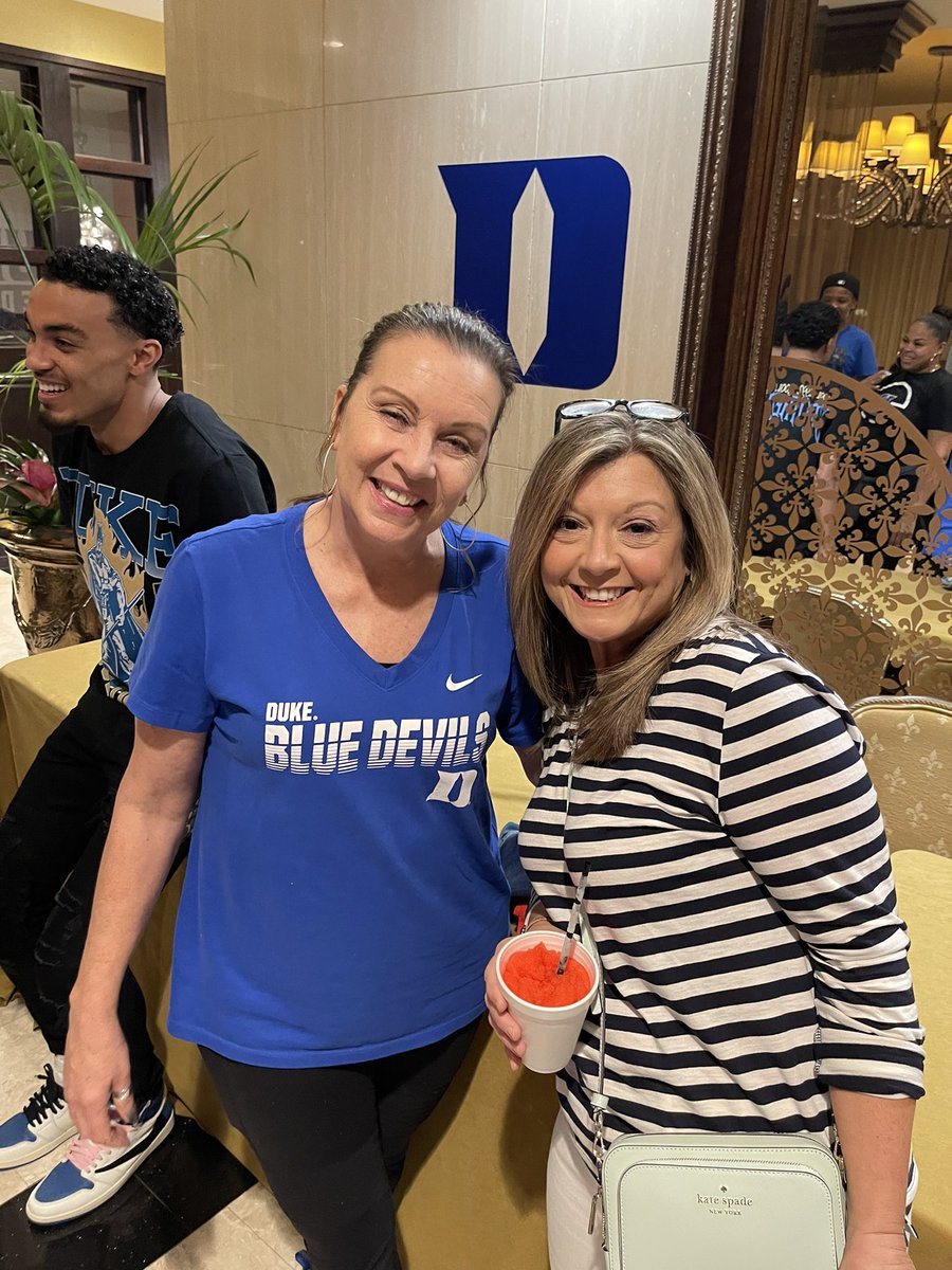 HunterMichalic's tweet photo. Shout out to the Jones family for being super nice and taking a couple pictures with us in NOLA earlier in the week. Awesome family and always #GoDuke https://t.co/zYDVhqvSFQ