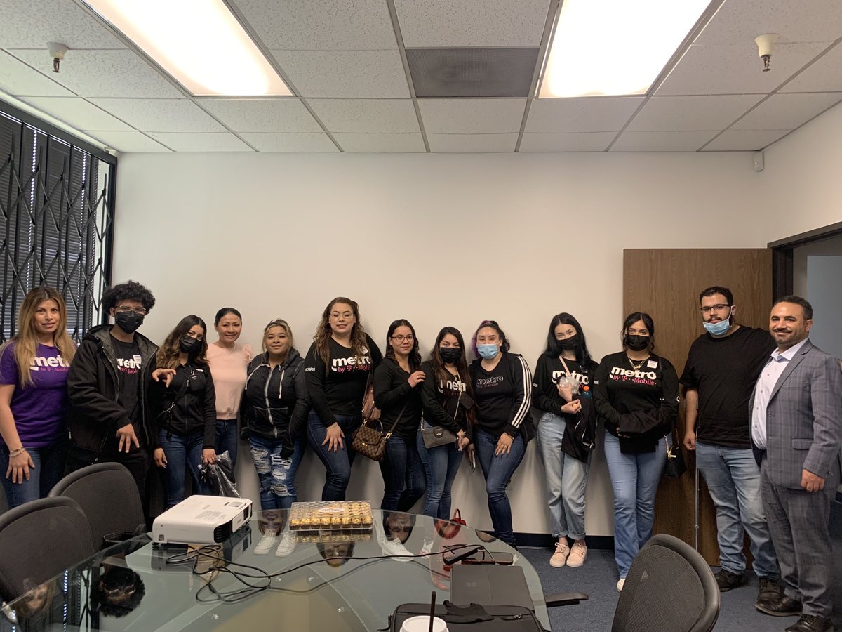 mariaeg3's tweet photo. A Successful meeting with our SF Partner’s Store Manager Leadership Team!  Building the culture of Promo Execution, Right Fitting our Customers &amp; the Best Customer Experience!  #1Team #MetrobyT-Mobile #5G ⁦@SanyoAdam⁩ ⁦⁦⁦@JamesLeeWW⁩ @kharen_g⁩ ⁦ https://t.co/SnLeb1AJ8C