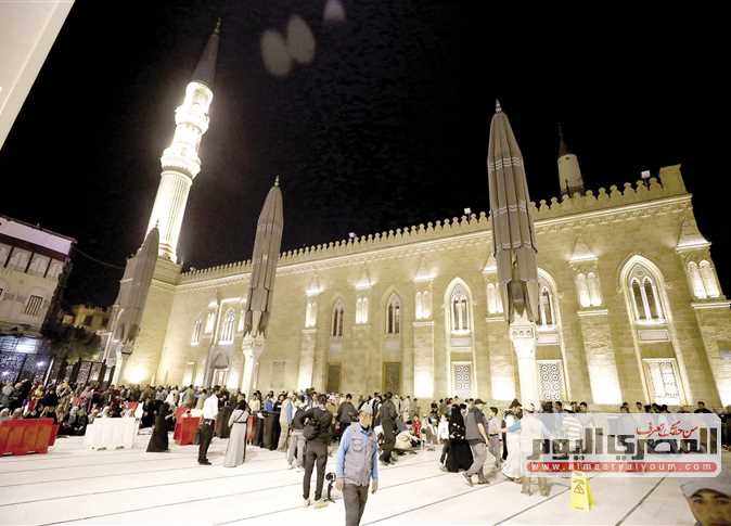 اليوم.. أول صلاة جمعة فى مسجد #الحسين بعد إعادة ترميمه #مصر_صور FPyZRZMWYAcgBBH?format=jpg&name=small