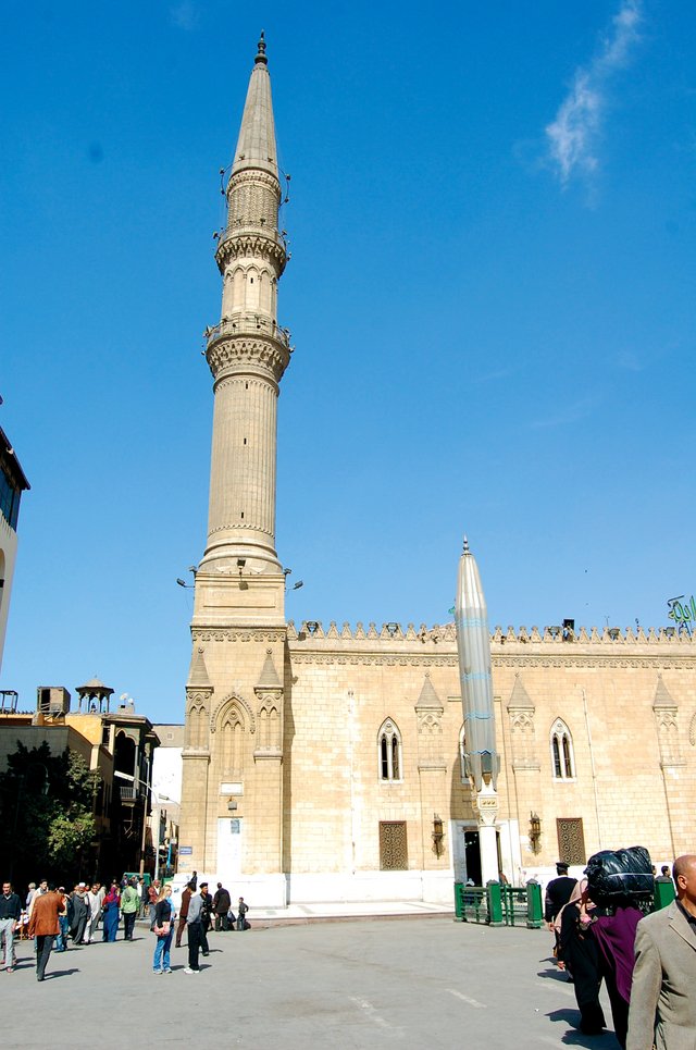 اليوم.. أول صلاة جمعة فى مسجد #الحسين بعد إعادة ترميمه #مصر_صور FPyZRZSWUAkXJRx?format=jpg&name=medium
