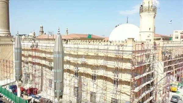 اليوم.. أول صلاة جمعة فى مسجد #الحسين بعد إعادة ترميمه #مصر_صور FPyZrH3WUB8-XiS?format=jpg&name=small