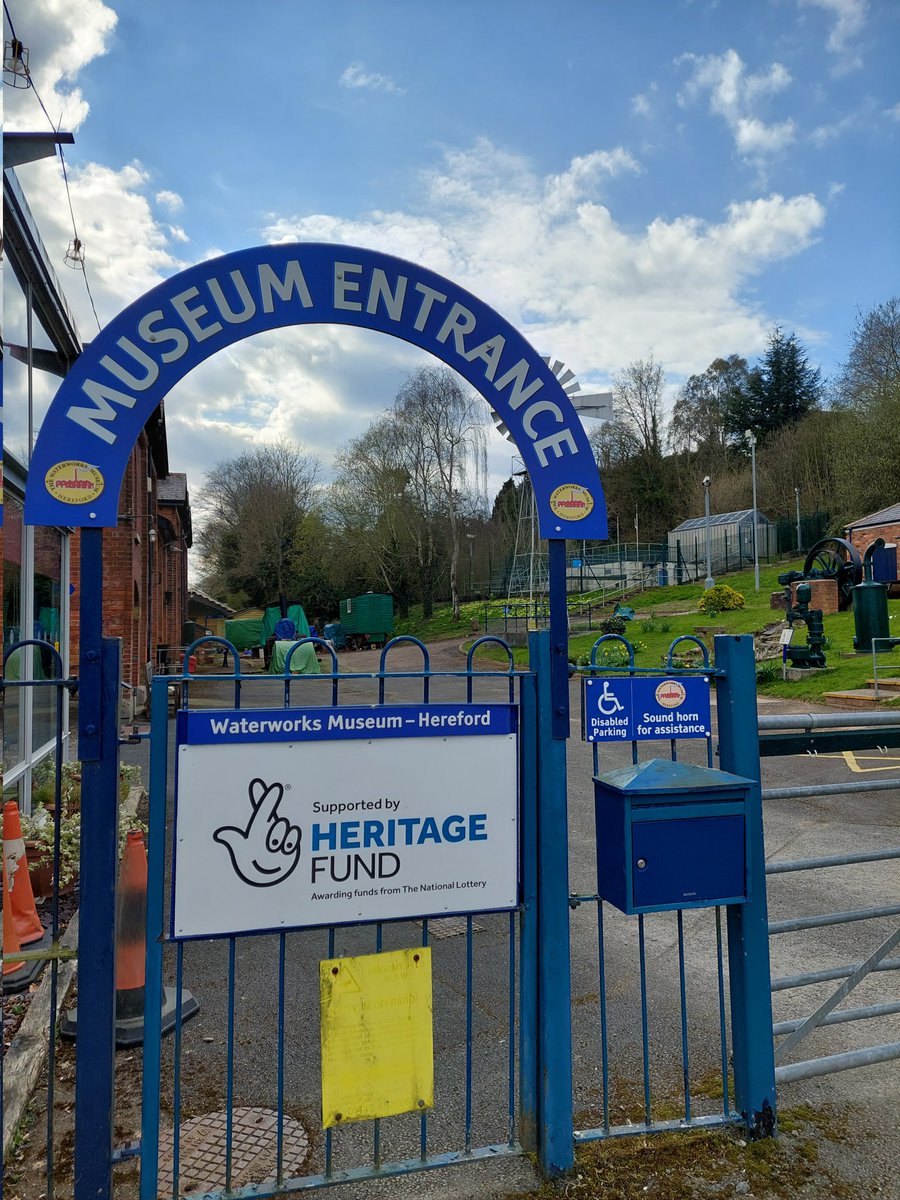 KatesKitchen5's tweet photo. So looking forward to this. A great day I stalls, entertainment , food and of course the outfits.. #steampunk @WaterworkMuseum #events #weekendvibes #Foodies #familyfun @YourHereford1 @goherefordshire @HerefordAdmag https://t.co/9MgglpcRaH