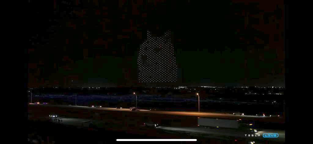 varundendi's tweet photo. @elonmusk @Tesla https://t.co/FhnSQK501J