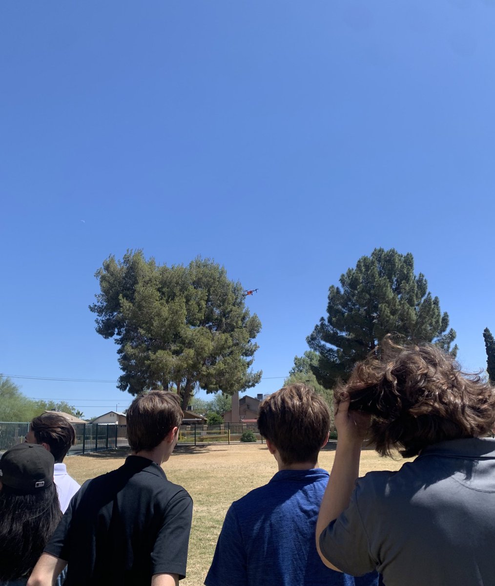 LGuerrero_MET's tweet photo. Today, a guest speaker from Core Construction came in and taught us a little about using drones for project updates on construction sites and then allowed us to take turns flying the drone! #PeoriaMET #PeoriaMETEng https://t.co/LwwzrP3mx4