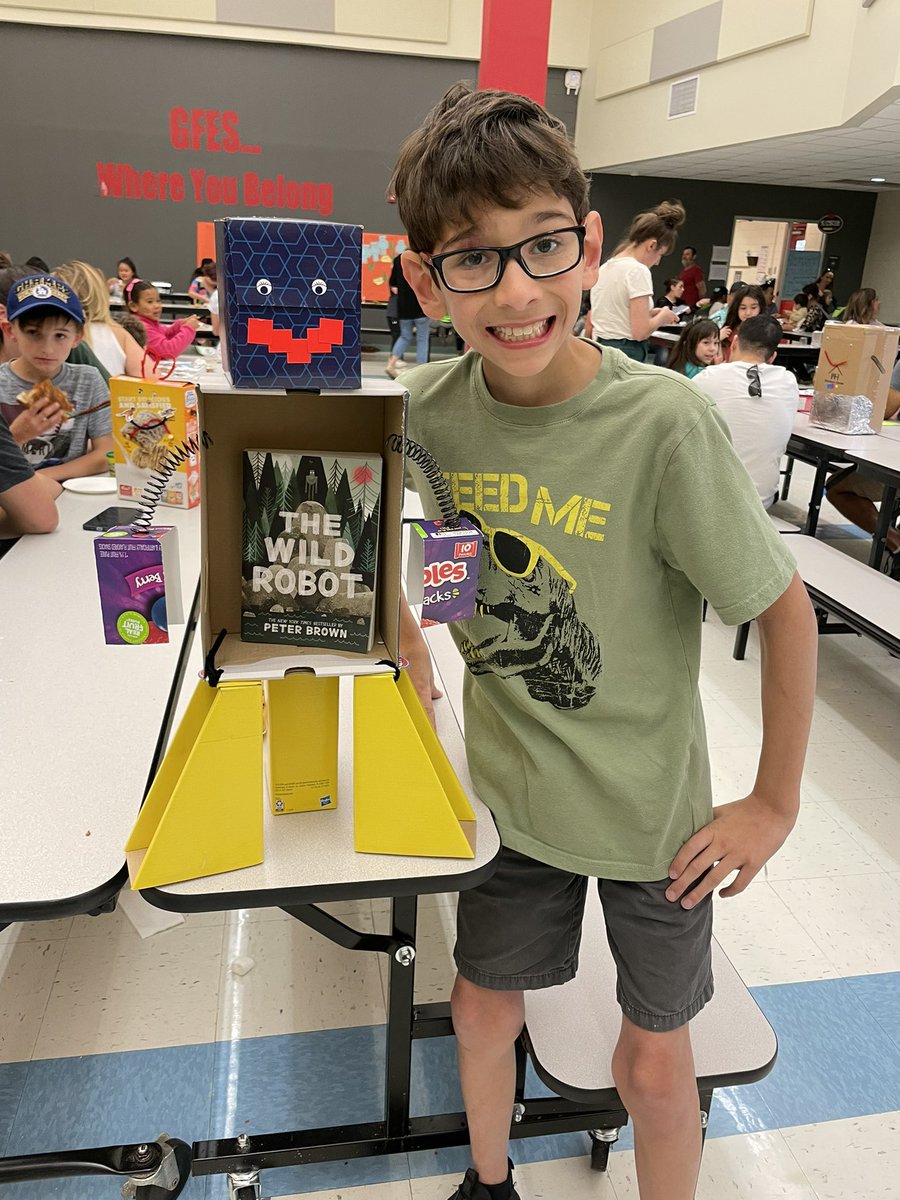 GFESWildcats's tweet photo. AMAZING kick-off for Comal Reads!We had a “Guess the reader”,face painting,camouflage a robot,build an edible robot,make a prediction,robot races, create your own robot,&amp;early literacy stations.Remember to start reading The Wild Robot tomorrow as a family!📚#comalreads @cisdnews https://t.co/wQFYWFCWRQ