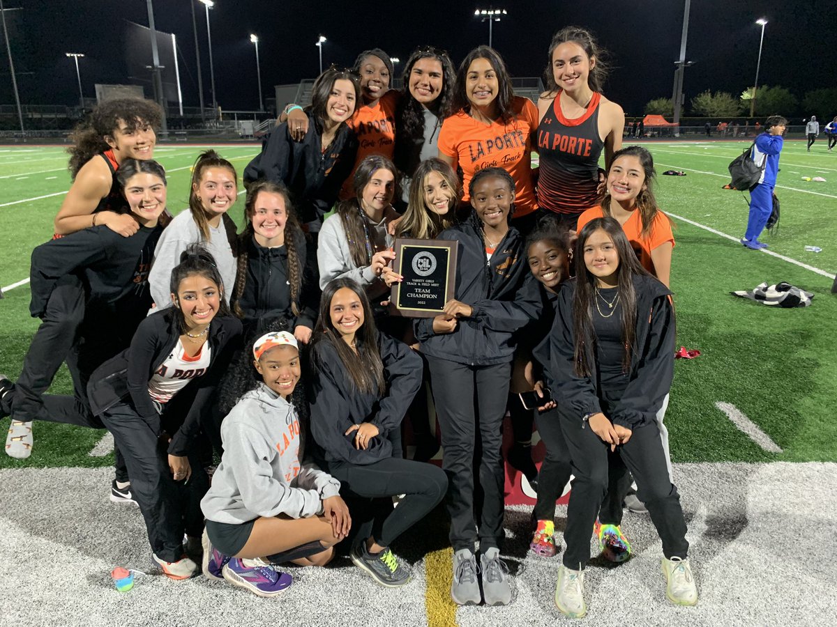 LaPorteRunning's tweet photo. Your 22-5A District Champions!👏🏼

Way to compete girls! This is the definition of teamwork and hard work paying off. We are SO proud of every single one of you! 

Now it is time to get ready for AREA!!! #LPGreatThings #LPtrack #Champions https://t.co/ZmaPXtnzFQ