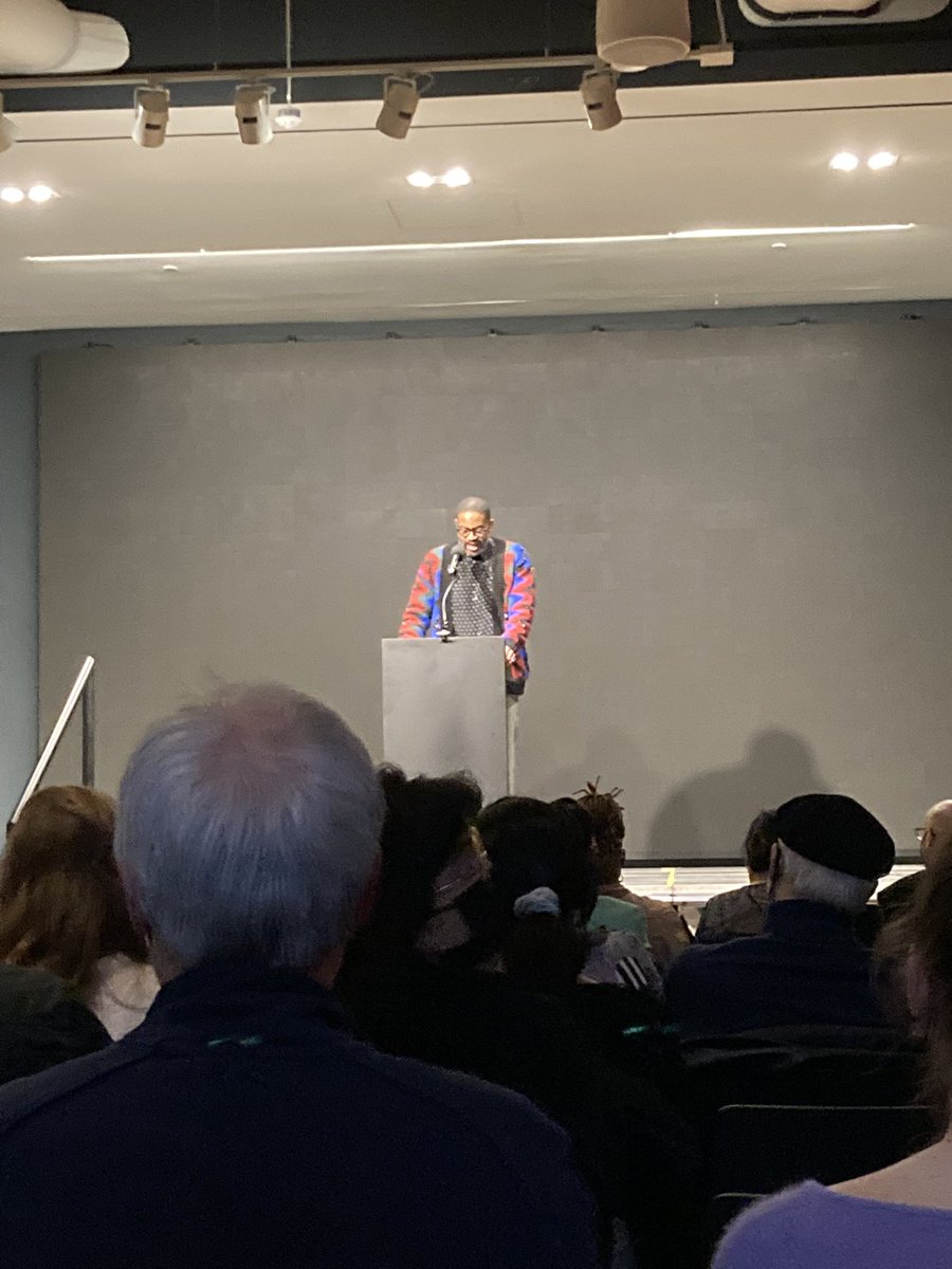 DevanSandiford's tweet photo. To some day stand on a stage as a great writer introducing other great emerging writers to a world who will be moved by their words. That is how I choose to extend my dream. ๐๐พ #SurvivalMath https://t.co/nH83ZIizLE