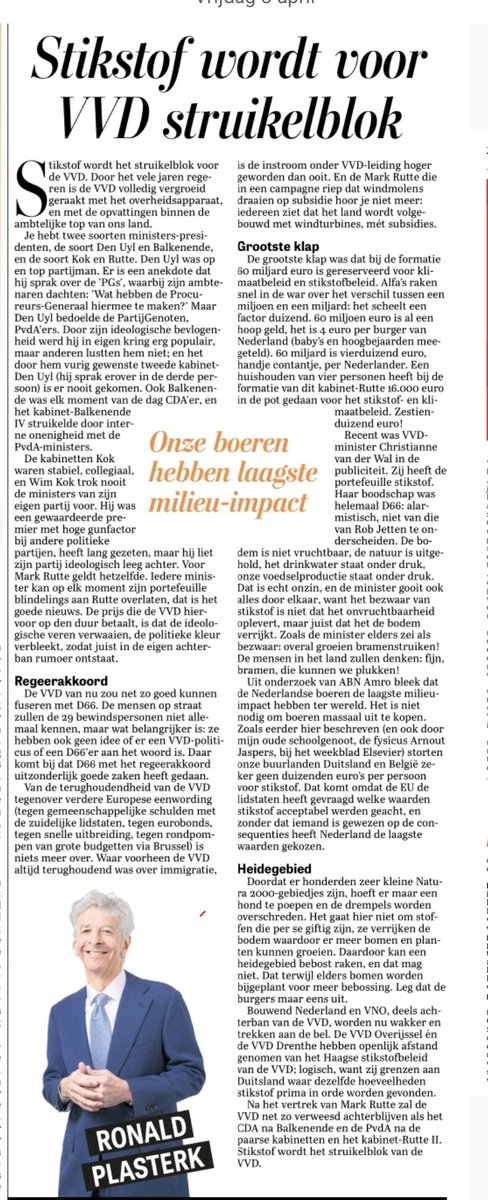Plasterk veegt op geweldige wijze de vloer aan met de VVD dat net zo goed kan fuseren met D66. Mensen hebben geen idee meer of een VVD-politicus aan het woord is of een D66'er 🎯