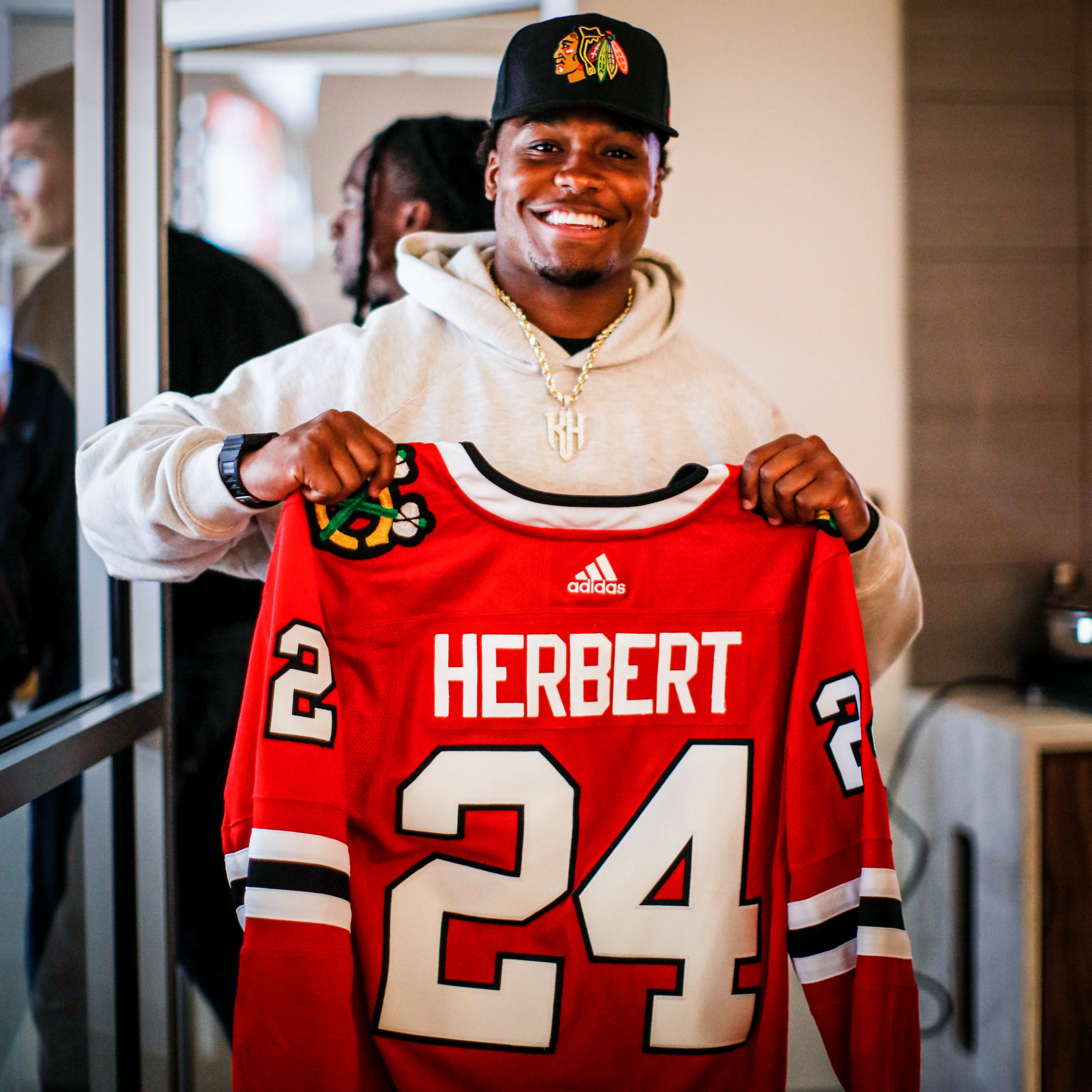 Cool chicago blackhawks shirts deals