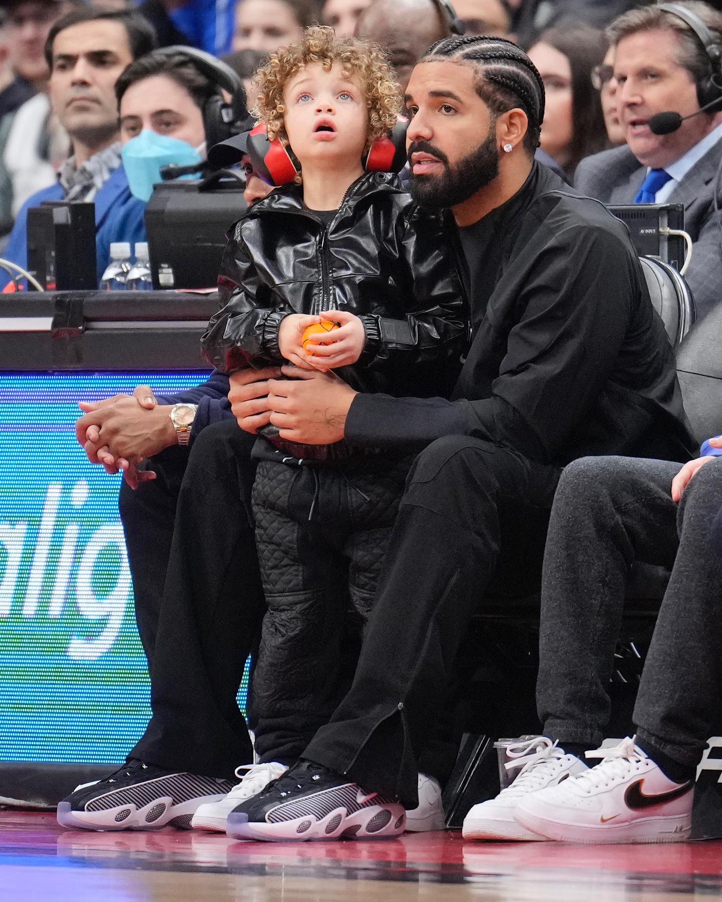 Complex Sneakers on X: Drake wearing Louis Vuitton Trainers courtside in  Miami 🌴  / X