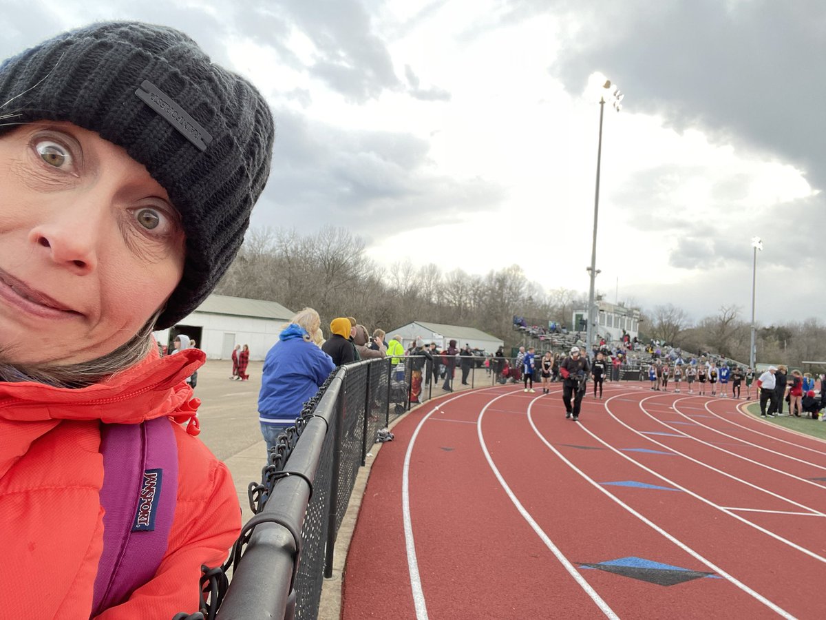 MrsReadnour's tweet photo. Soooo, I went to Desoto to cheer on my Windsor Owls… all bundled up in insulated bib overalls, orange coat, and black sock cap. Left with great memories and…static…Lots of static!  😂 Loved seeing my WMS Owls! ❤️ #ColdWindRain #NeedStaticGuard @WMSowls @mholland7261977 https://t.co/eipo8N0Fez