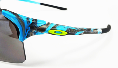 kineido's tweet photo. 全てを超越した軽さのOAKLEYスポーツサングラスEVZREO BLADESに限定サンクチュアリモデルが登場!Sanctuary Swirl/Prizm Black。
https://t.co/Wa9uOjzJhz
#OAKLEY
#オークリー
#サングラス
#スポーツサングラス
#限定
#EVZERO
#サンクチュアリ
#Sanctuary
#Swirl
#PRIZM
#軽量 https://t.co/OGagp0YYVx