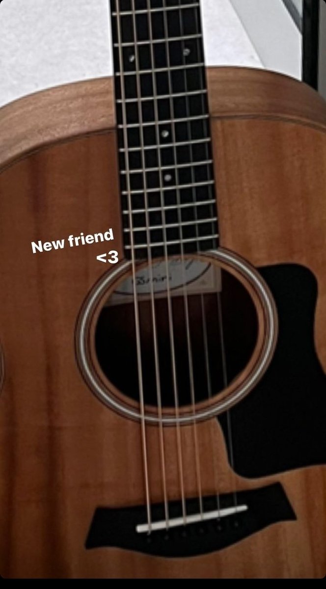 📲| Nessa Barrett (<a href="/nessabarrett/">baby cowboy</a>) via Instagram Stories

🇧🇷| TRAD:"novo amigo"