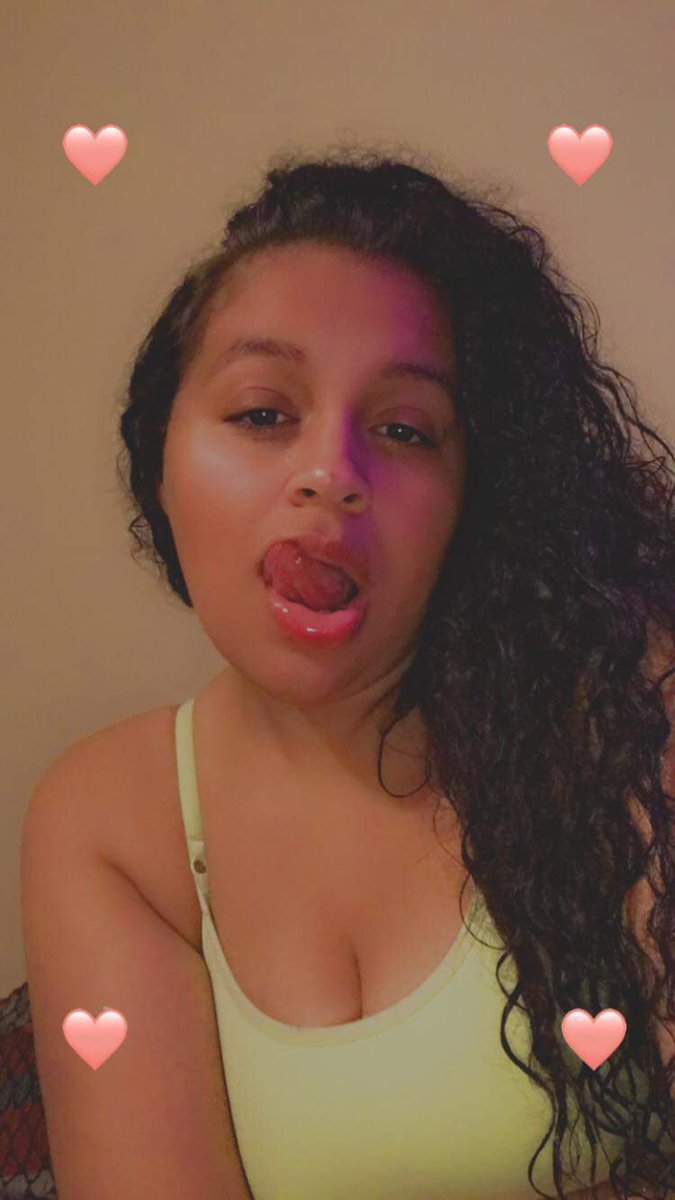 Caramelkitty01's tweet photo. Who's buying content👀👅💦
#sellingcontent #nsfw DM mee babes💋💋 https://t.co/CoVUOeOCxq