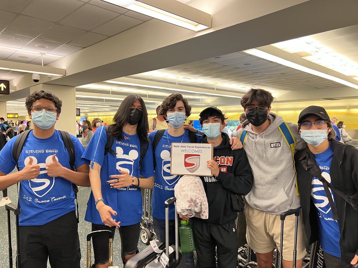 NoteAbleTravel's tweet photo. The Falcons have landed!
Welcome to Orlando, @NISDstevensband.
#NoteAbleTravelExperiences #NoteAbleTravel #NoteAble #NTE #ANoteAbleExperience #StevensBand #FalconPride #Orlando #DisneyWorld https://t.co/kw2Xlibr2s