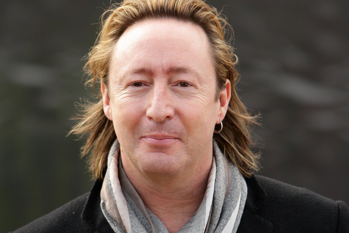 Happy Birthday Julian Lennon 59 years old.
April 8, 1963 