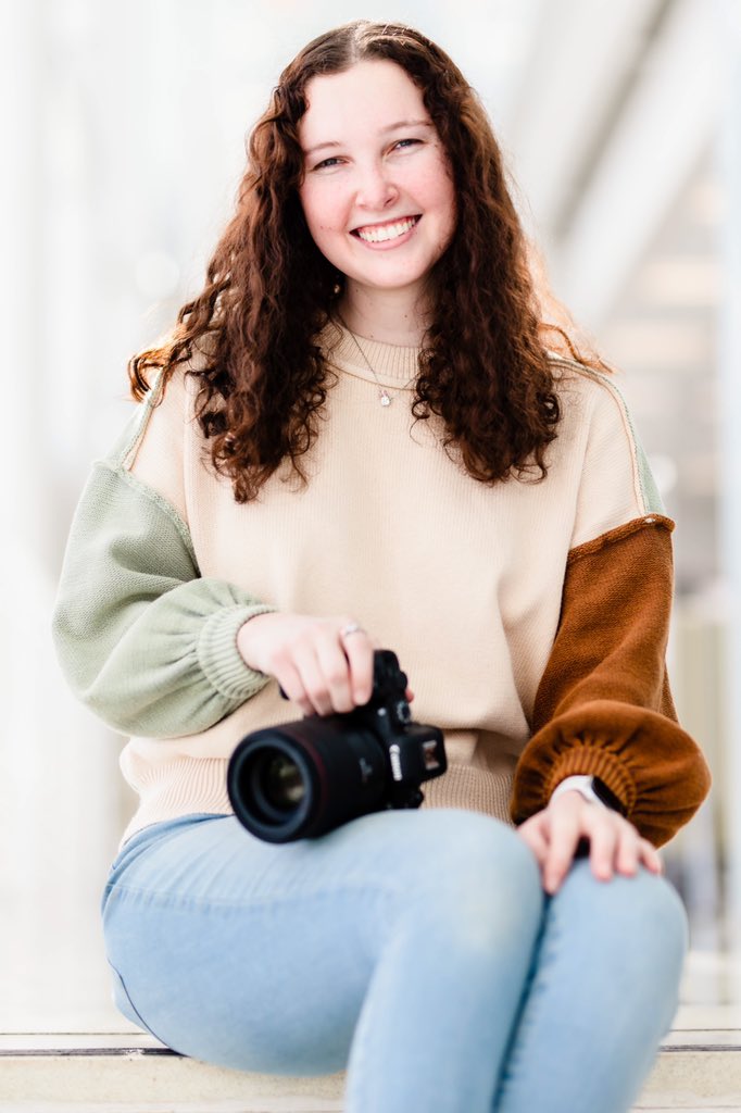 thesherbertime's tweet photo. Hello! 
My name is Shelby and I’m a photographer! 📸 https://t.co/TcMDYjakbF