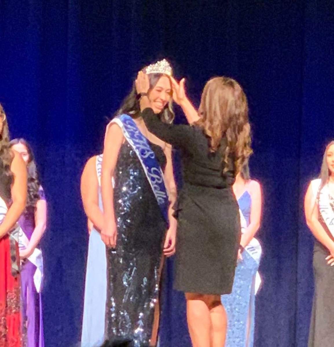 srhs belle ‘22 💙