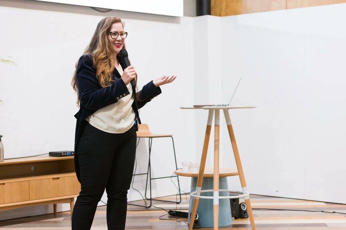 Melbourne_CM's tweet image. We miss you and to get us/you through the next few weeks, we have a gift for everyone: our March talk from Megan Davis of @spendloveandlamb. Watch here: buff.ly/3Dvx6Aj (thank you to Saxall for the video and @MarkLobo for the photo; you’re both bloody legends). #cmmelb