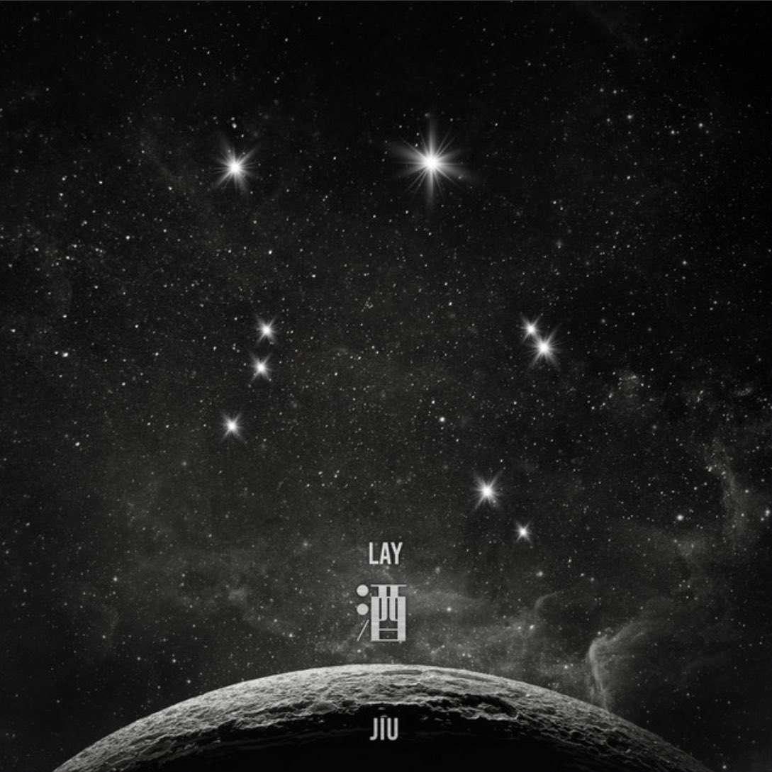 dabaek_0506's tweet photo. 9 stars for 9 EXO Members.

We are one, EXO is forever. https://t.co/ec2Crtt4OB