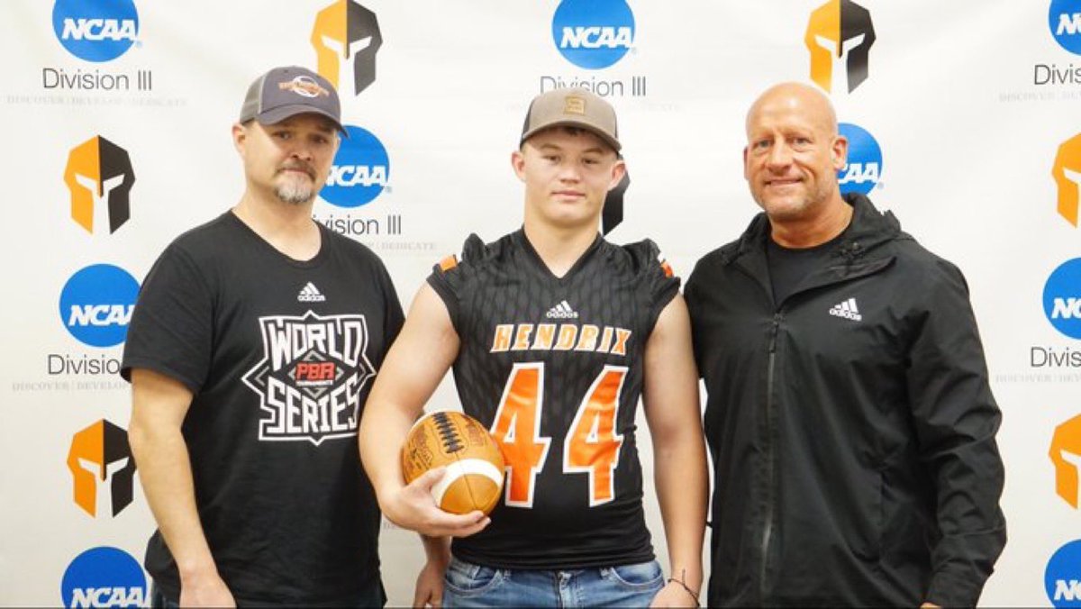 austinswaim6's tweet photo. Blessed to receive my second offer from Hendrix College‼️🟧⬛️ @RussHeidiSLC https://t.co/4QaMw76qVg