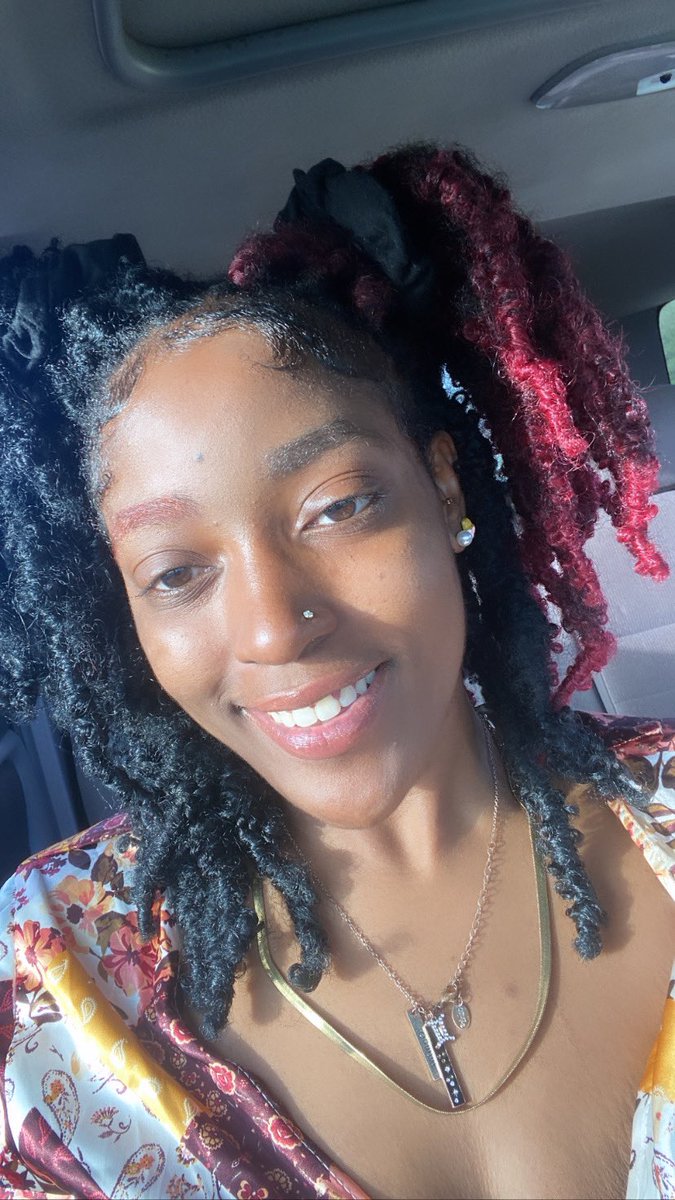 Ms. TwytterFingers✨ tweet media