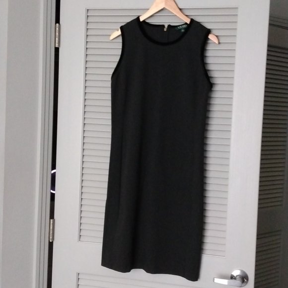 EdDubek's tweet photo. So good I had to share! Check out all the items I'm loving on @Poshmarkapp #poshmark #fashion #style #shopmycloset #express #epoch #laurenralphlauren: https://t.co/VGnjwJPRQU https://t.co/4ymKu3v7mN