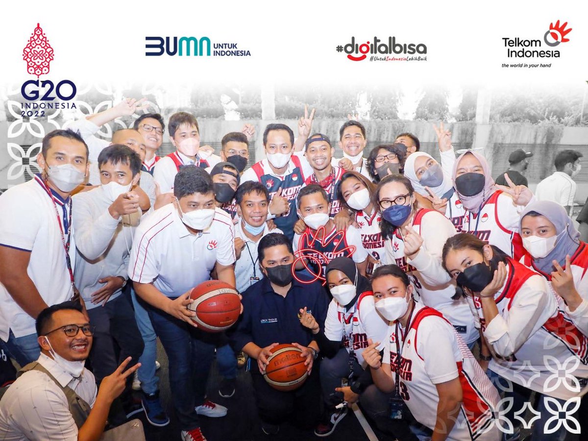 TelkomIndonesia's tweet photo. Safari Ramadan Menteri BUMN di TelkomGroup
Motivasi Milenial sebagai Talenta Masa Depan Bangsa Hingga Penyerahan Santunan 1.000 Anak Yatim https://t.co/3lndABf7tP