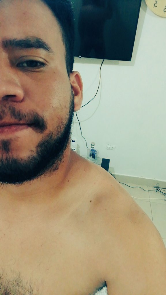 EdinxonMagdiel's tweet photo. Buenas noche https://t.co/E9URKVJq9d