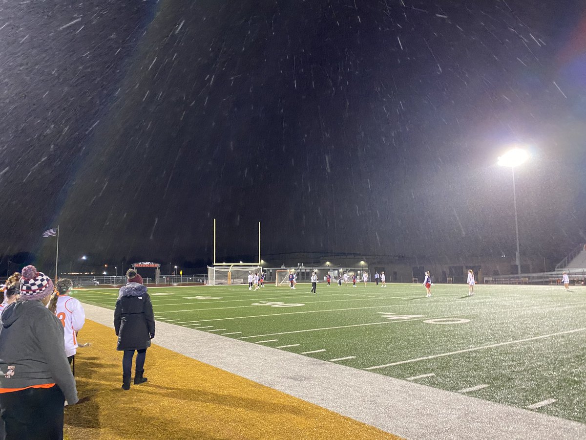 Mary_CoachFen's tweet photo. I’ve got so much love for these Hersey BB players! They are killin’ it on the Varsity lacrosse field. #ColdWindRain #MultiSportAthletesRock #BigWinForTheHuskies https://t.co/KoifoCqUbp
