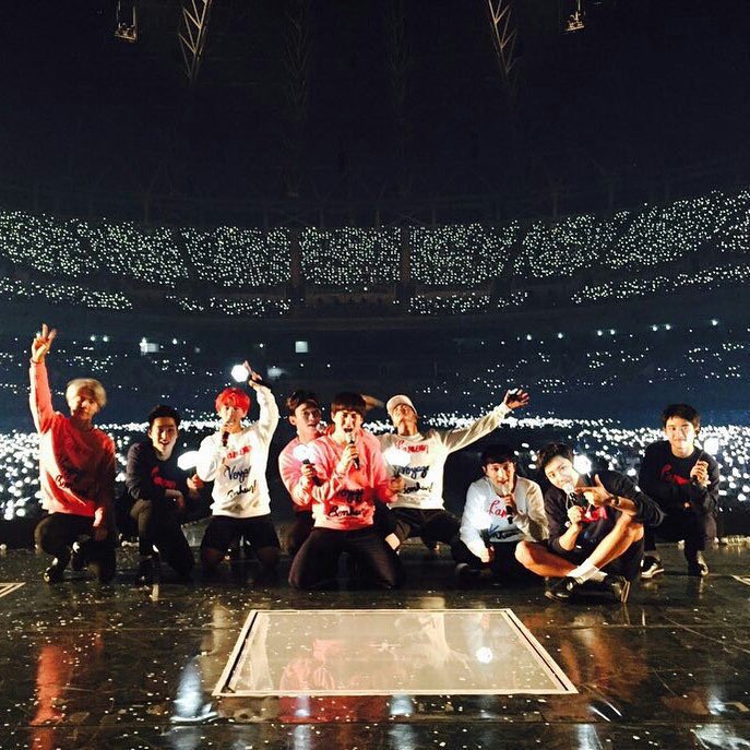 ถ้าโลกใบนี้ยังใจดีกับเราอยู่ ขอให้คำว่า "EXO คัมแบคครบ 9 คน" ยังมีอยู่จริงก็พอ  
EXO 9 คน สวยงามเสมอ
#1ΞX0 
#10YearsWithEXO 
#LAY10thDebutAnniv