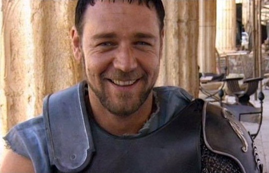 Happy birthday Russell Crowe, long life, may you fulfill your heart\s desires!            