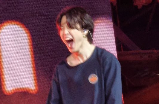 vminpinkie's tweet photo. it BURNSSSS https://t.co/MAerHEOn7u